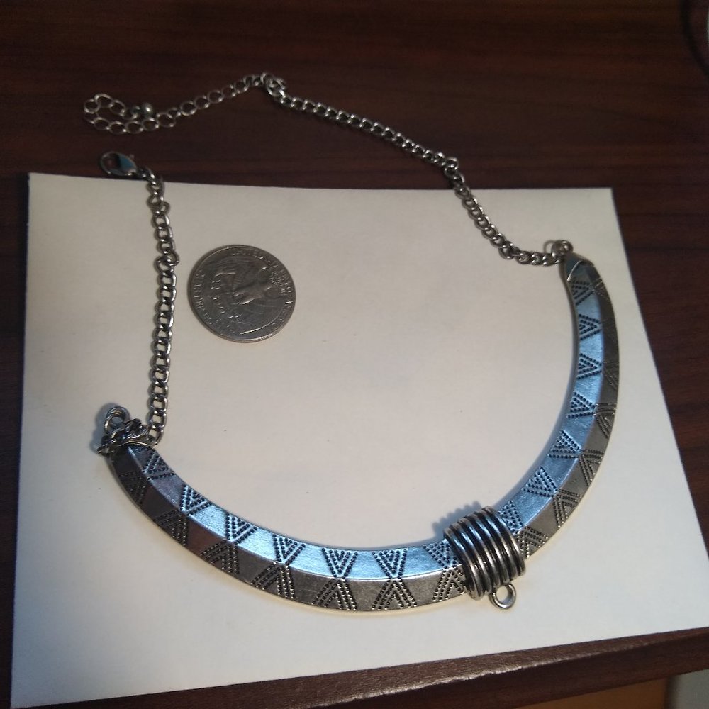Silver Choker Native-Inspired Pattern - image 1